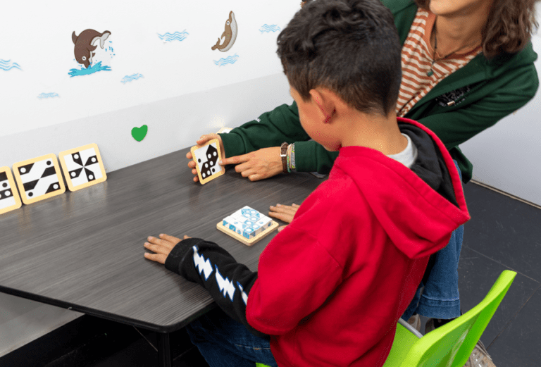 La Fundación los Pisingos Celebra 55 Años con el Primer conversatorio por el bienestar de la niñez