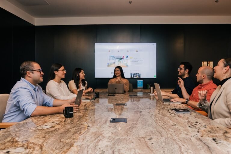 Sólo el 8% de los colombianos prefiere un modelo de trabajo 100% presencial