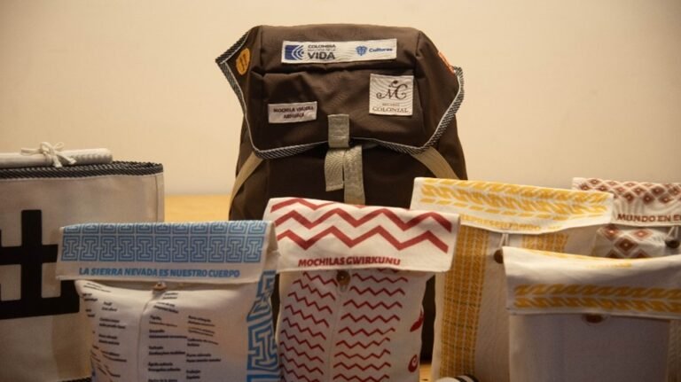 La tradición Arhuaca viajará a través de una mochila didáctica gracias a la alianza entre el Museo Colonial y el Politécnico Grancolombiano
