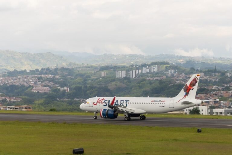 JetSMART Airlines inicia operaciones en el Aeropuerto Internacional Alfonso Bonilla Aragón en Cali con vuelos hacia Cartagena, Medellín y Santa Marta