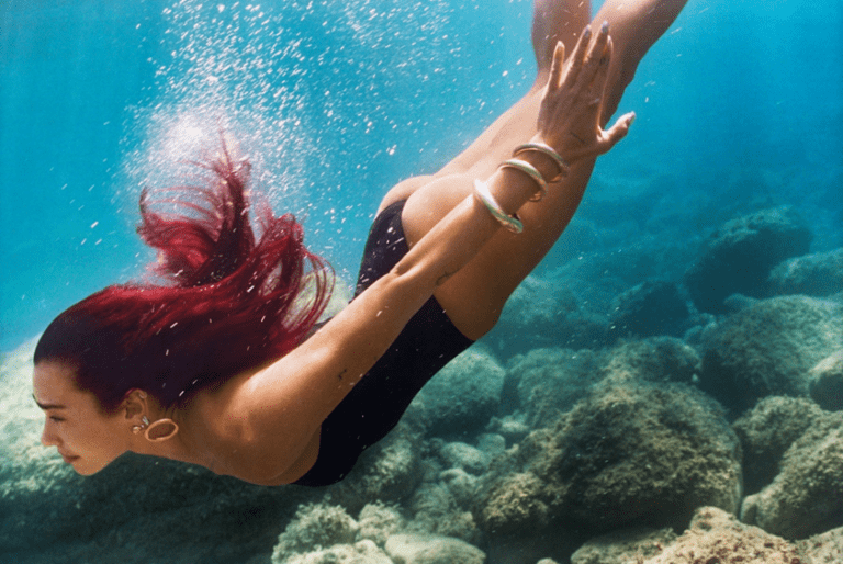 Dua Lipa lanza su ansiado nuevo álbum Radical Optimism