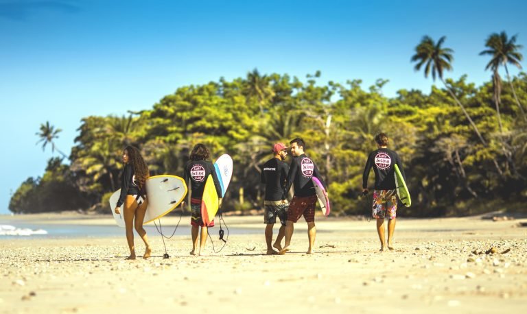 Fiebre del surf: únete al deporte que crece en popularidad a nivel mundial