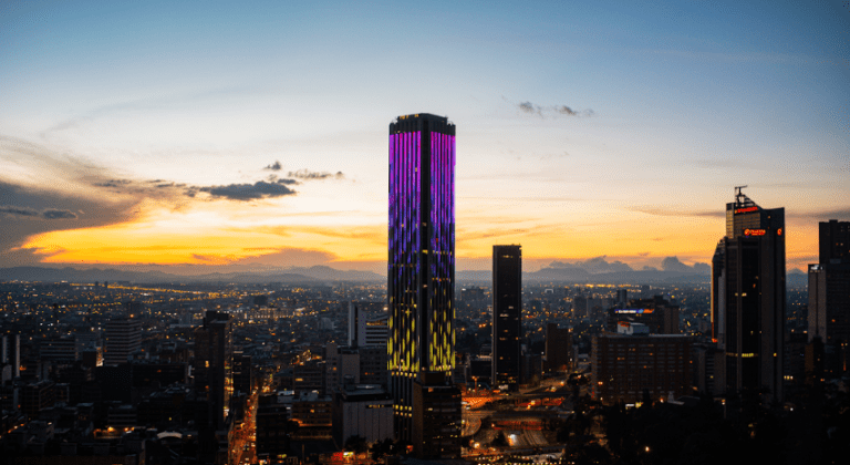 4 razones por las que la colaboración entre integradores y startups revoluciona la tecnología en Colombia