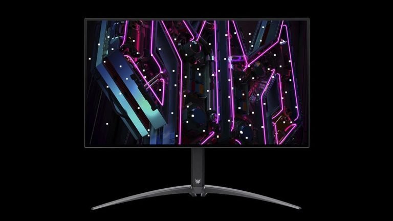 Cómo solucionar manchas blancas en la pantalla de tu computador 