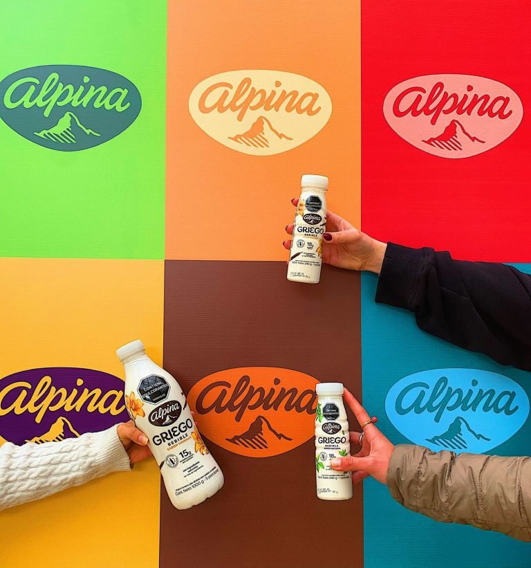 Alpina lanza su primer yogurt griego bebible como una apuesta de innovación y nutrición