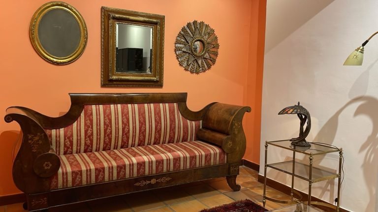 Un recorrido a través de la historia del mueble colombiano