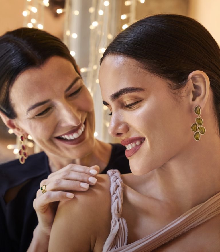 Estrategias navideñas: Cómo las empresas adaptan sus regalables para conquistar el mercado festivo