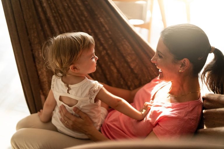 Madres que Transforman: Motor del Cambio Social y Económico