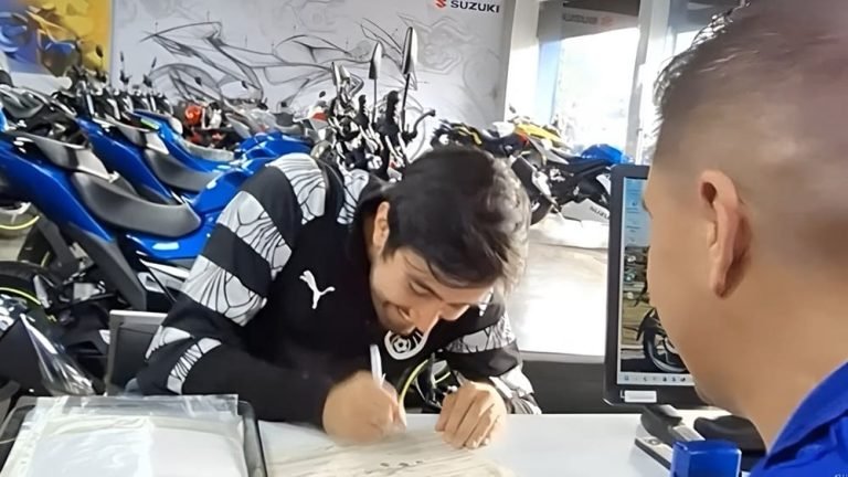 Tres pasos esenciales para comenzar con buen pie su experiencia en una motocicleta