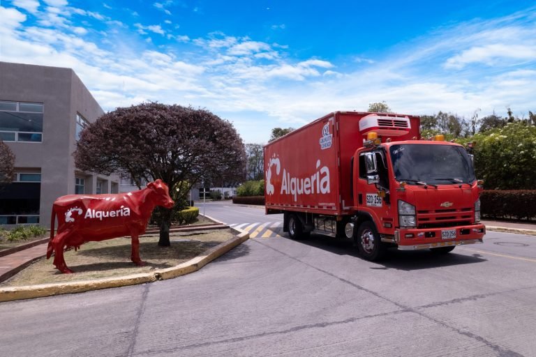 Alquería, la única empresa en Colombia con sello internacional de calidad láctea, amplía su certificación a 38 nuevos productos