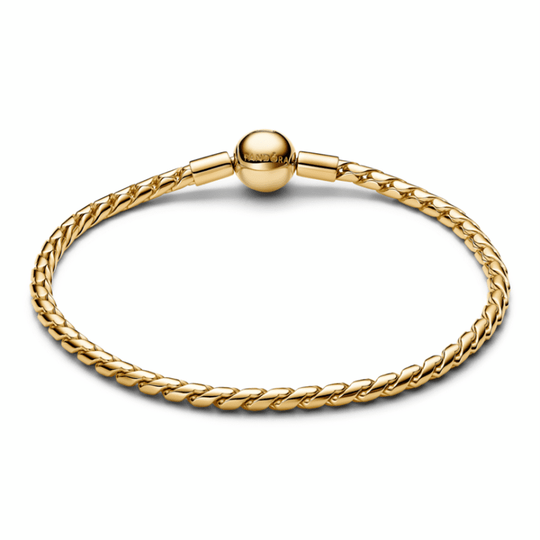 Pandora presenta una edición renovada de su icónico brazalete Snake chain