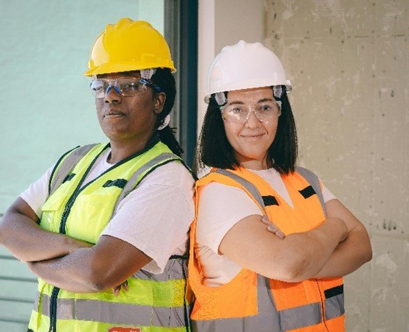 Cada vez más mujeres eligen la ingeniería en Colombia: una oportunidad para la innovación y la competitividad