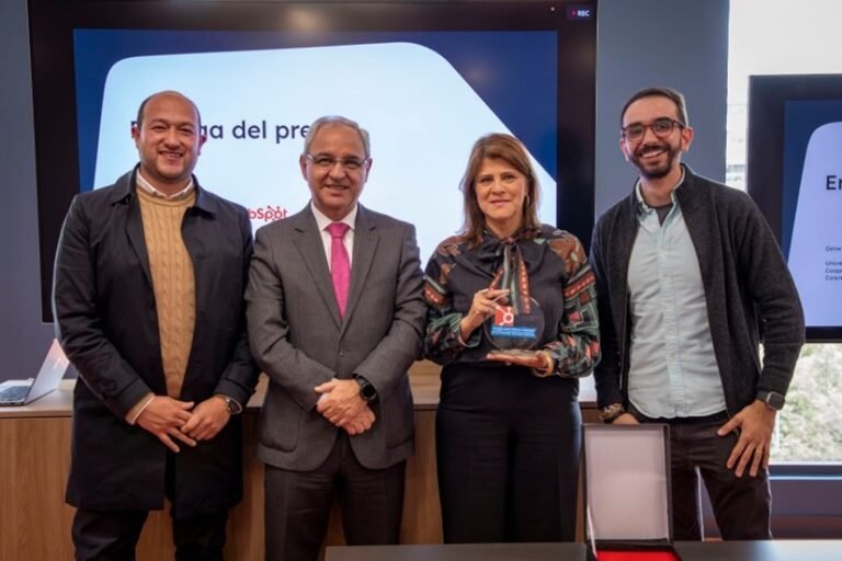 La Universidad Cooperativa de Colombia, entre las cuatro organizaciones del mundo reconocidas por HubSpot por su excelencia tecnológica