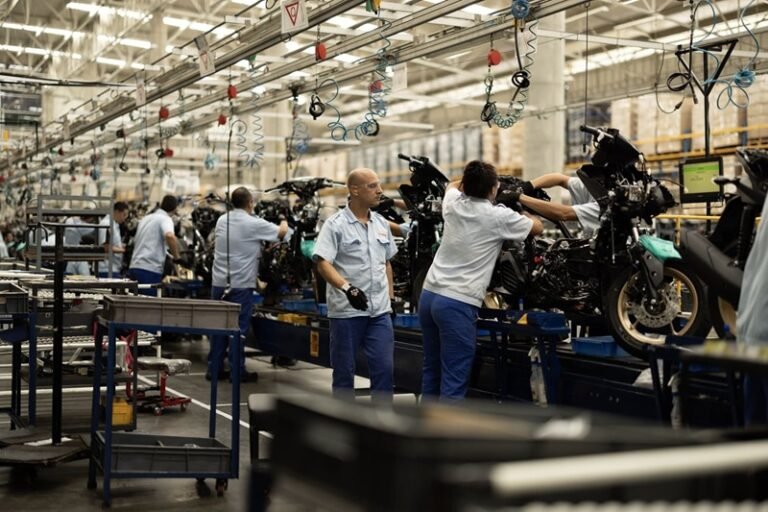 Las motocicletas en Colombia ya están al nivel de estándares internacionales de seguridad