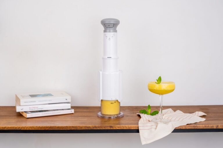 En Colombia la máquina 5 en 1 FastFreeze™ + funciones, mejor textura y mayor rapidez en postres congelados