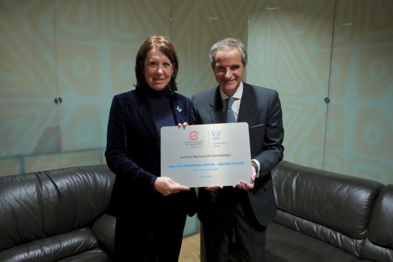 Director de la OIEA reconoce el liderazgo del Instituto Nacional de Cancerología para el control del cáncer en la región
