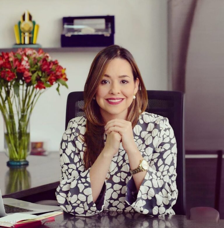 Laura Valdivieso asumirá la presidencia de Asocolflores