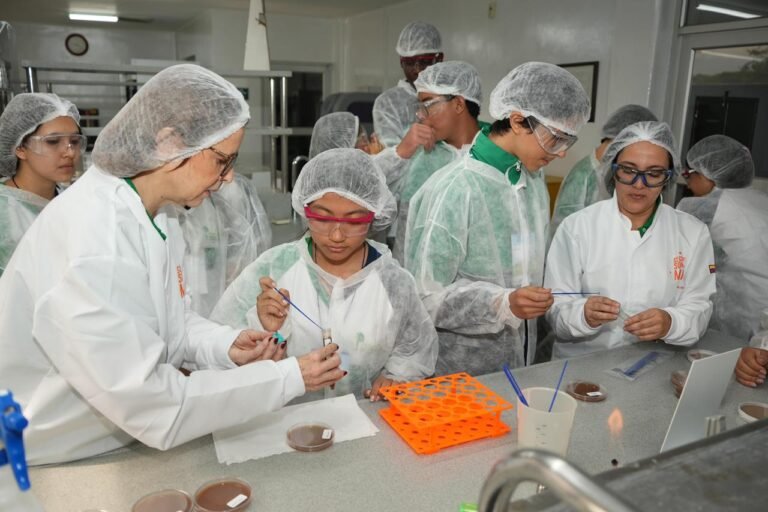 ¿Puede la industria convertirse en un aula?