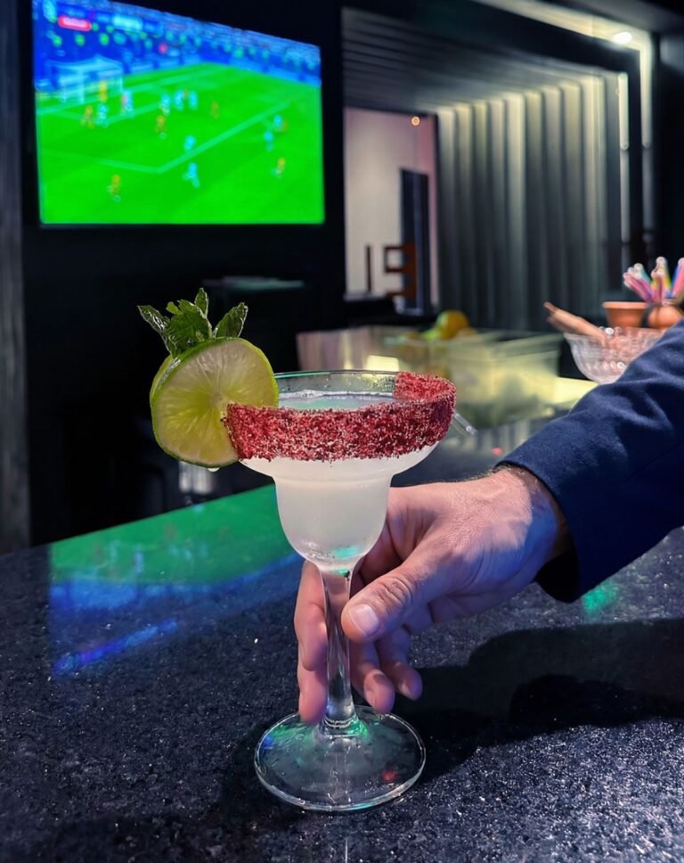 Bogotá tiene el mejor after office con alma futbolera